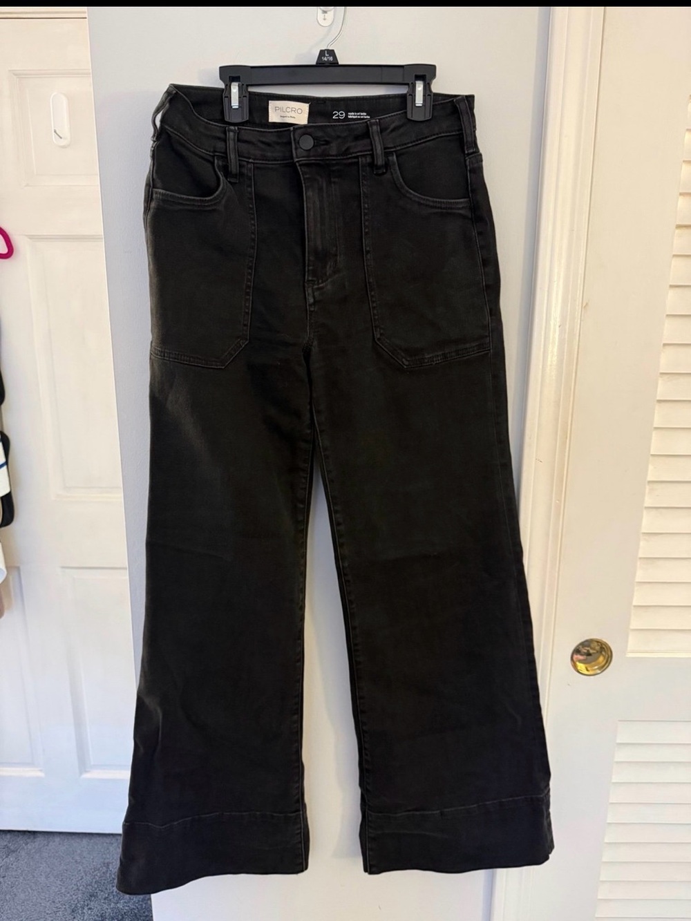 PILCRO Rylan Relaxed High Rise Flare Jeans Size 29 - Picture 2 of 5